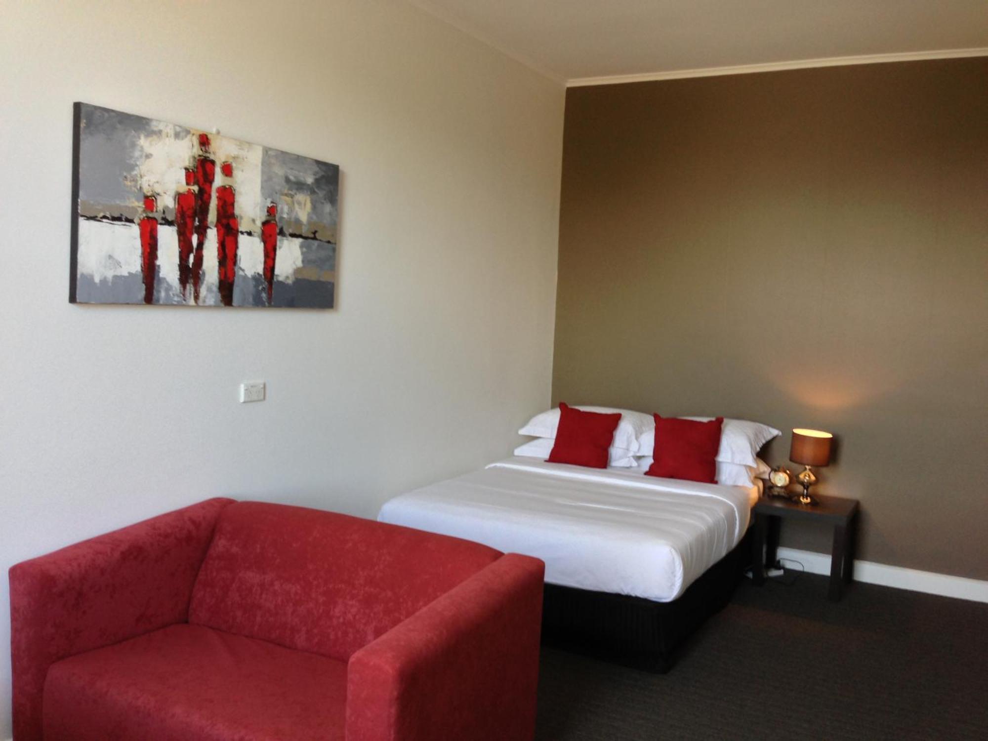 לונסטון Centennial Inn On Bathurst מראה חיצוני תמונה